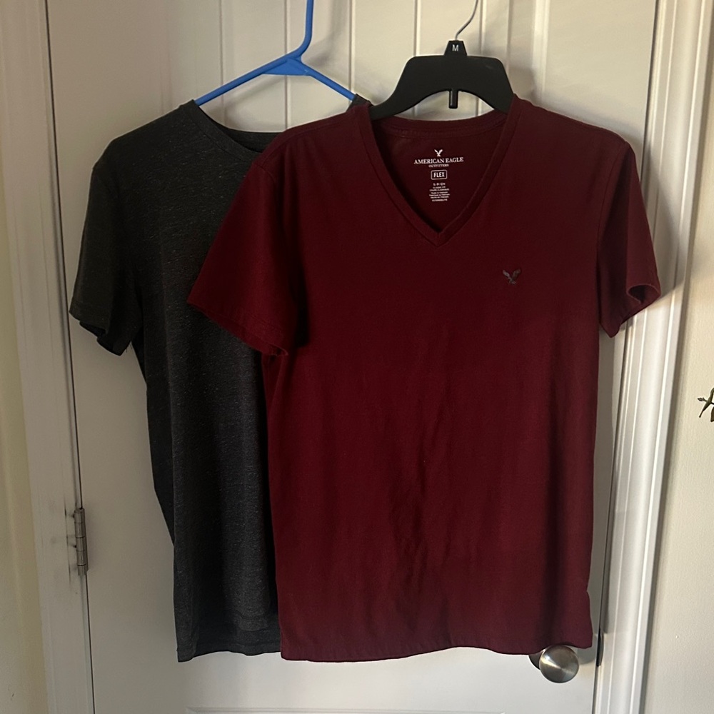 American Eagle Outfitters Men's V-Neck T-Shirts - Dark Red and Charcoal
